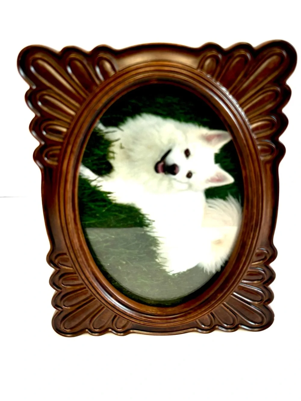 Drexel Heritage rick wood look Brown Scalloped Design Oval Picture Frame 4x6